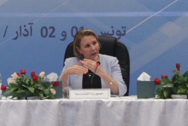 المتحدثون